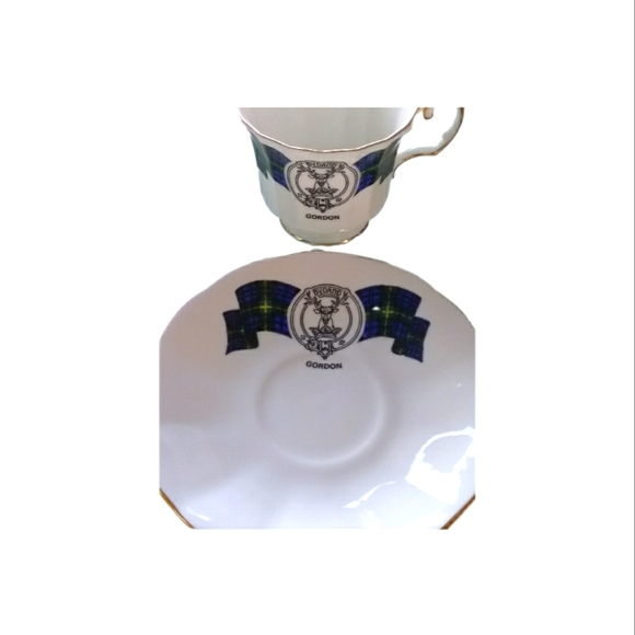 Chiefs Approved Scottish GORDON BYDAND Tea Cup - Made in England by Elizabethan - Picture 2 of 3